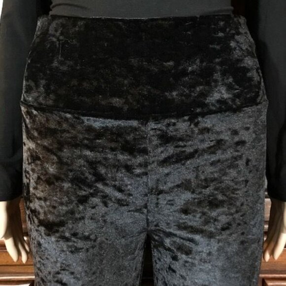 NWOT Wavvy Black Crushed Velvet Front Slit High Waist Stretch Flare Leg Pant - Picture 6 of 10